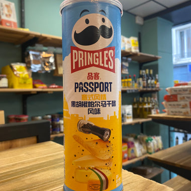 Pringles - Black Pepper & Parmesan